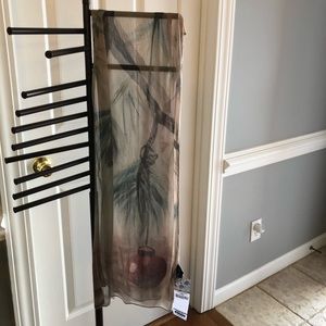 Vivienne Scarf Iamhisvessel